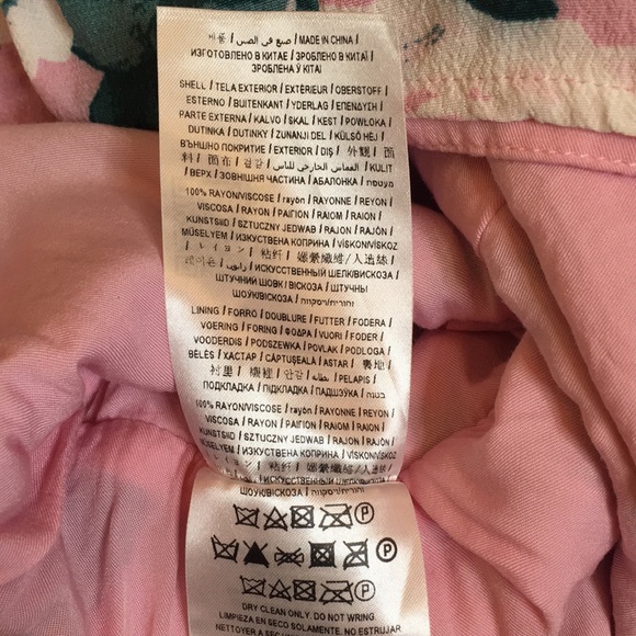 Guess | Pink romper - Picture 9 of 10